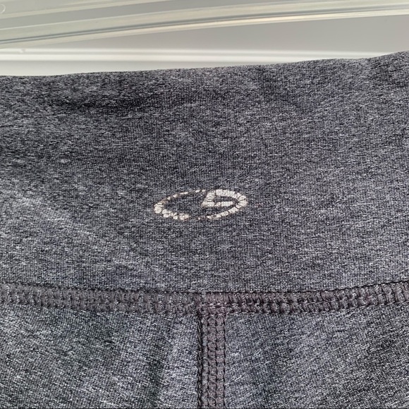 Champion Mid Rise Athletic Leggings Gray Solid size Small - Picture 4 of 9